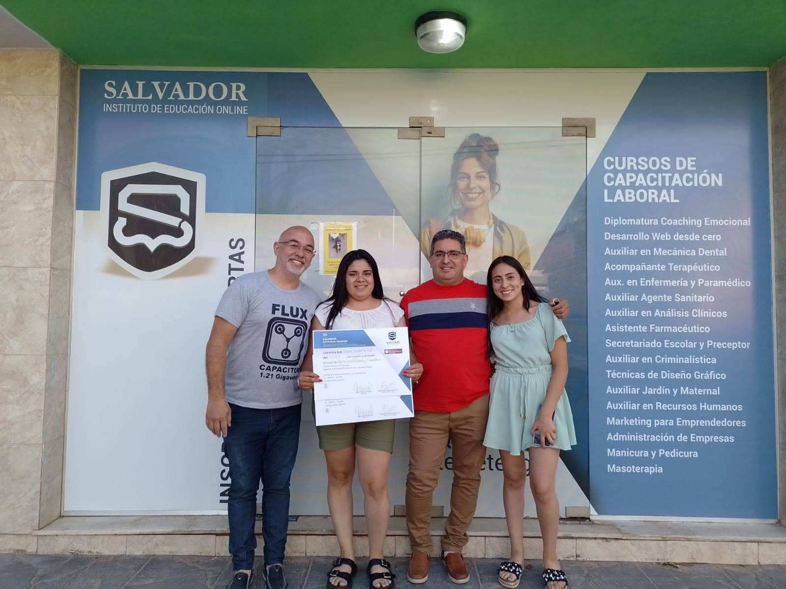 Estudiantes del Instituto Salvador