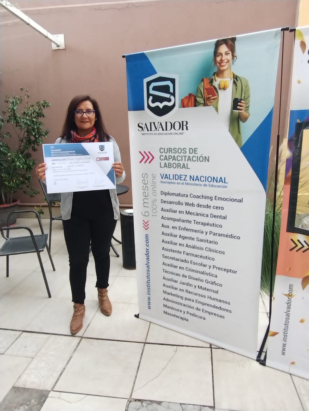 Graduados en ceremonia